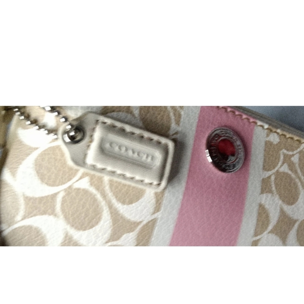 Coach Corner Zip Wristlet Signature Canvas Leather Trim Clutch Purse - Picture 8 of 8